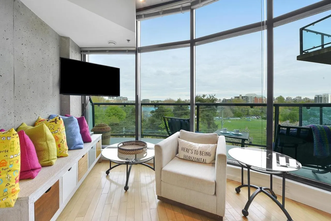 Apartment Harbourview Executive Condo Victoria Canada