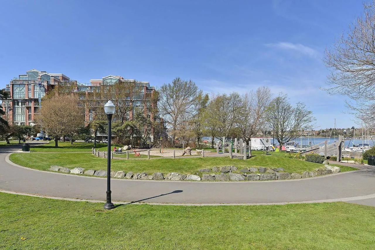 Apartment Harbourview Executive Condo Victoria Canada